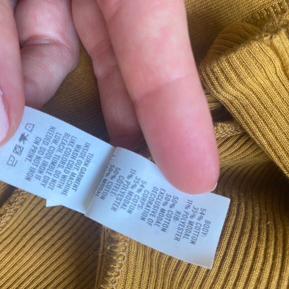 Aerie Dark Yellow Fuzzy Oversized Sweater Size XS - Picture 4 of 6